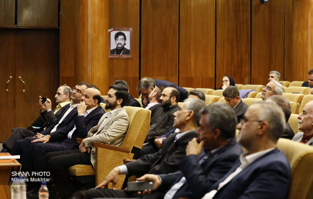 حضورمدیرعامل، رییس و اعضای هیات مدیره بیمه البرز در نشست هم‌اندیشی شرکت ملی نفت ایران با شرکت های بیمه