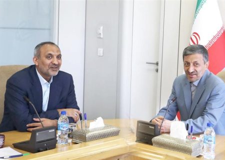 در دیدار با رئیس کل بیمه مرکزی و مدیرعامل بنیاد مستضعفان مطرح شد: توسعه و تعامل نهادهای اقتصادی بزرگ کشور با صنعت بیمه یک ضرورت آشکار است