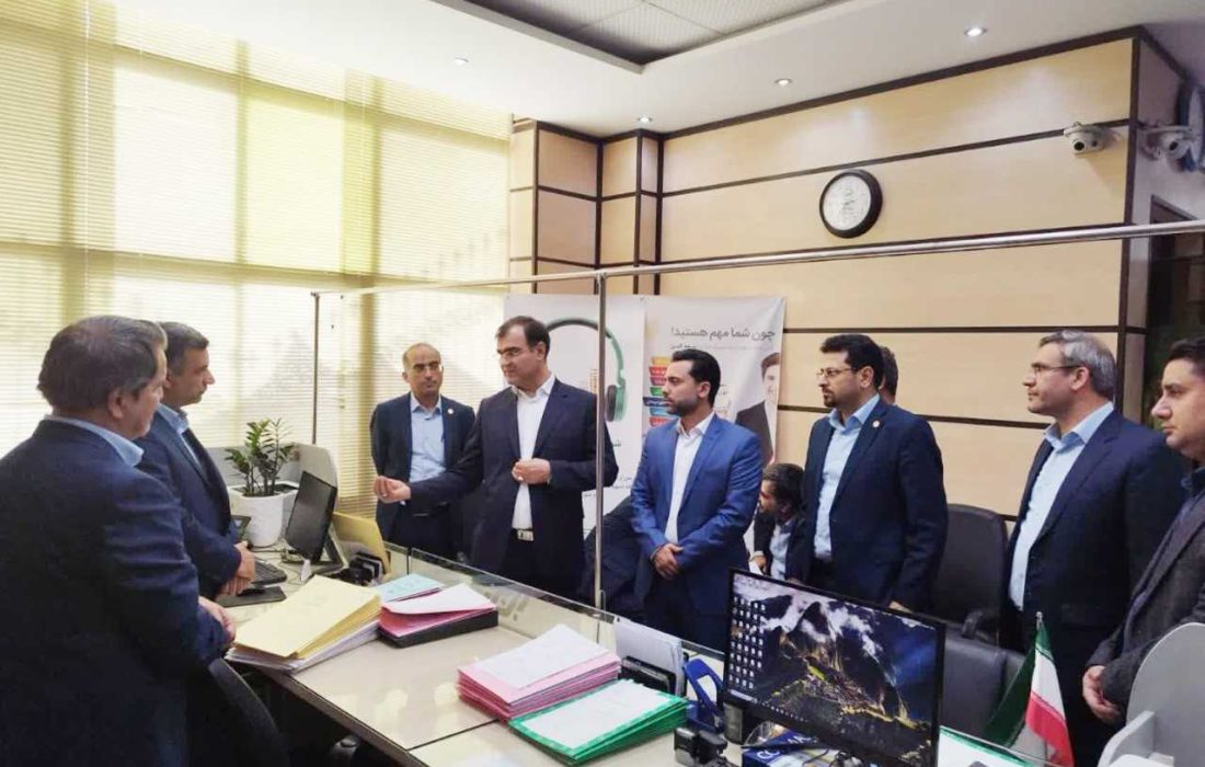 مدیرعامل تاکید کرد: پیشتازی بیمه البرز در سایه رعایت اصول حرفه ای و اخلاقی