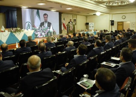 مدیرعامل بیمه البرز در افتتاحیه گردهمایی سراسری مدیران و روسای شعب اعلام کرد: رتبه اول بیمه البرز در ظرفیت مجاز نگهداری ریسک در بین شرکت های بیمه خصوصی
