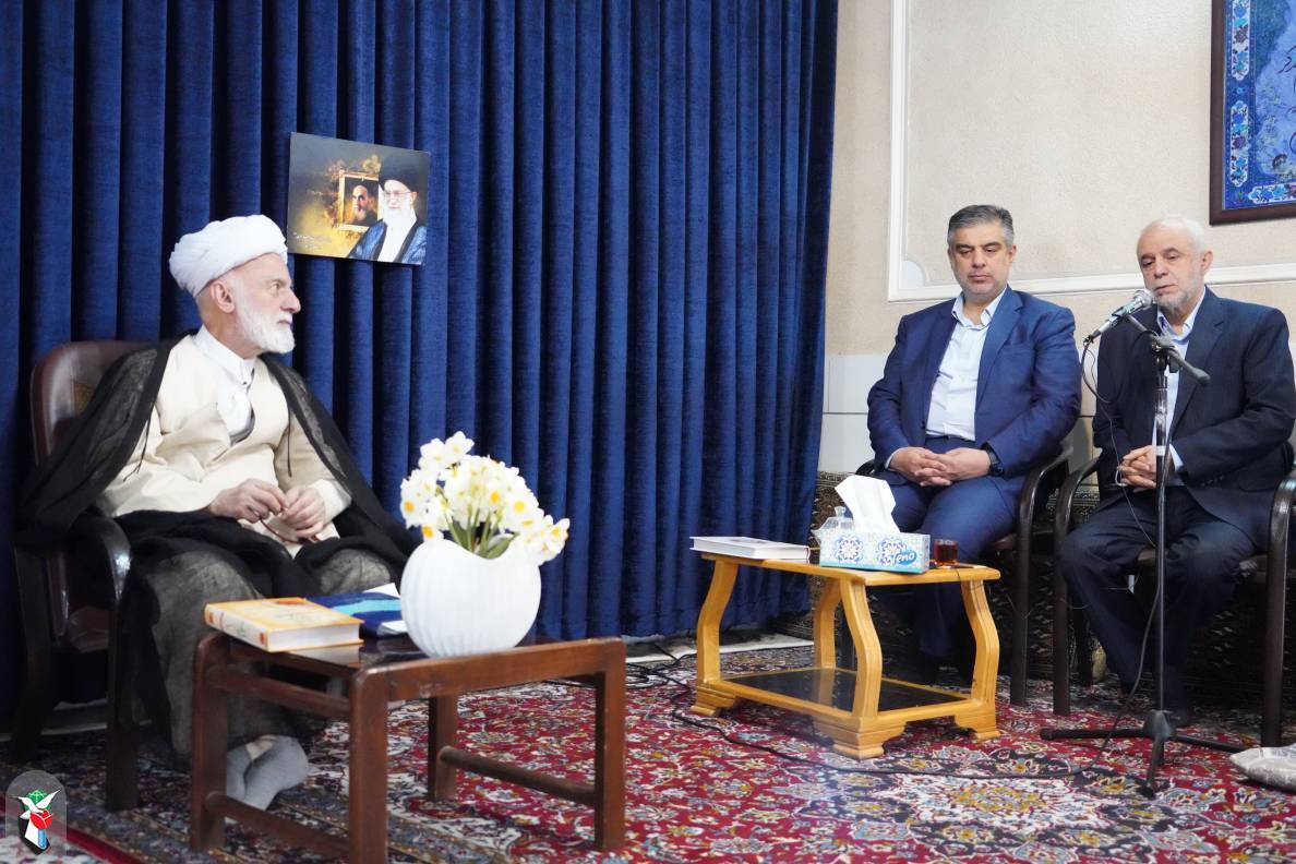 📌درخشش بیمه دی در خدمات‌رسانی به ایثارگران؛ رتبه اول توانگری و پرداخت به‌روز مطالبات درمانی