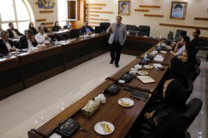 📌فرسودگی یا شکوفایی؟ کالبدشکافی یک معادله نابرابر صنعت بیمه در ایران: تلاش زیاد، پاداش کم